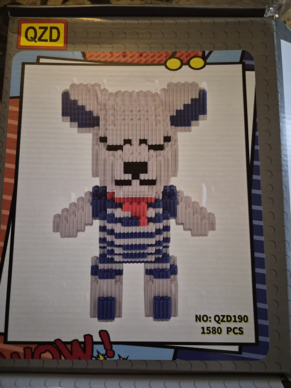 QZD Pixel Bear Building Kit - White, Blue, Red
